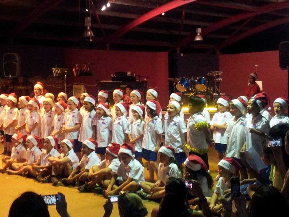 Christmas Festivities within the Shire 9